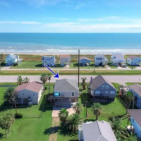 3 Bedroom Beach View